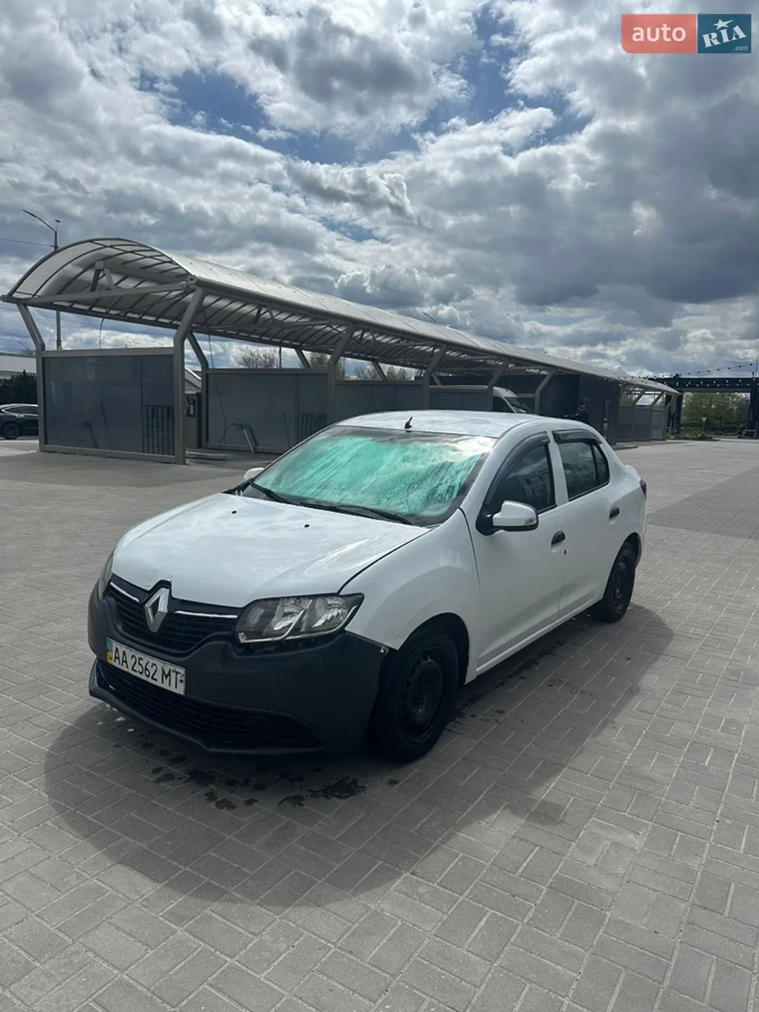 Renault Logan 2013