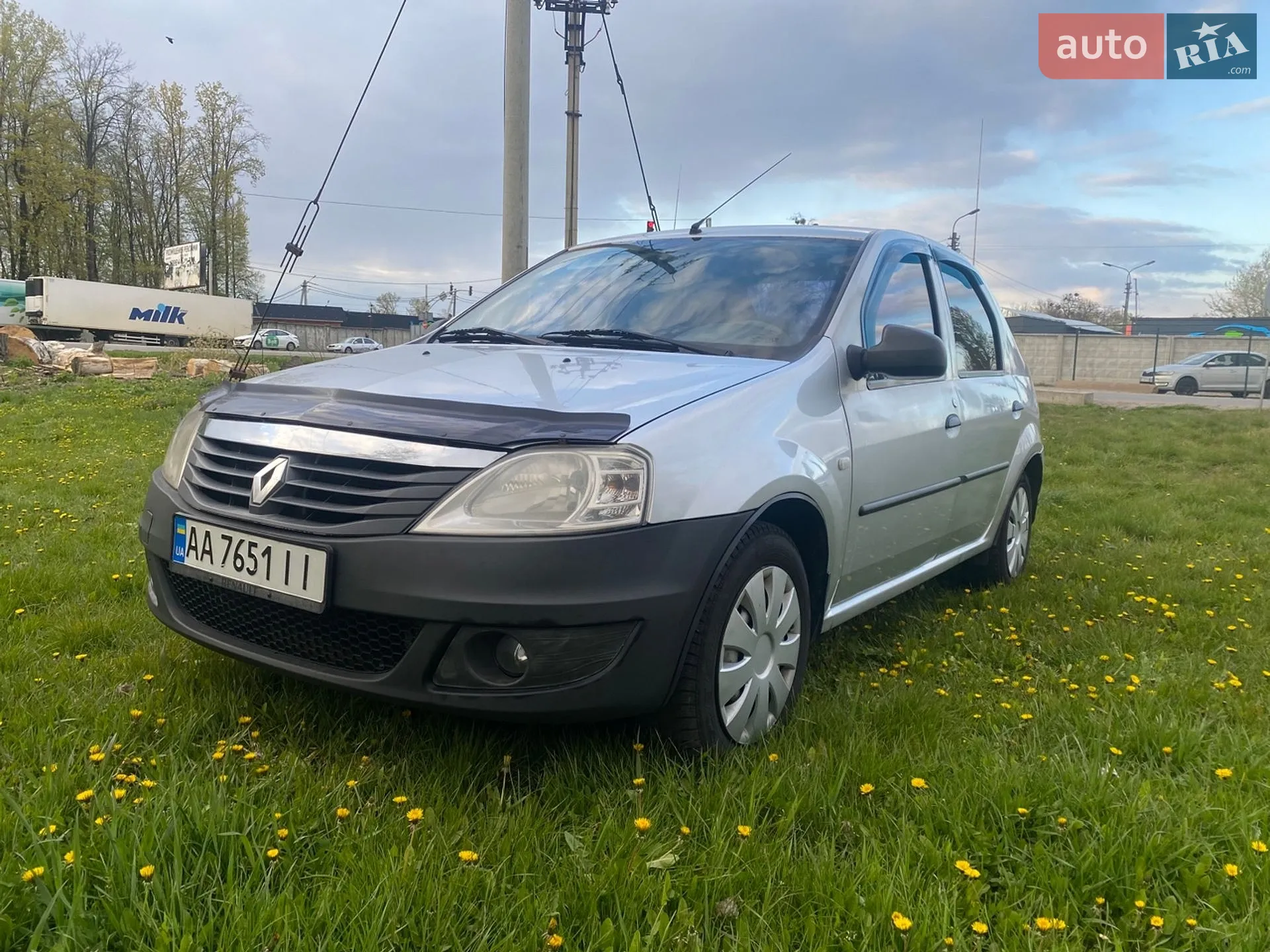 2011 Renault Logan - мініатюра 3