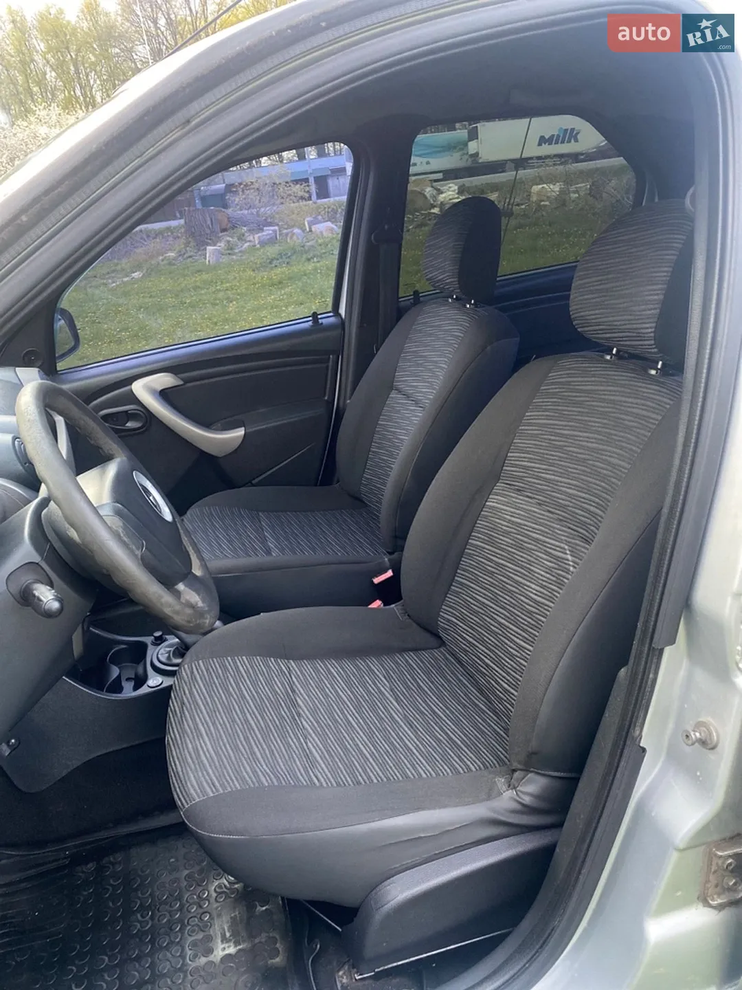 2011 Renault Logan - мініатюра 8