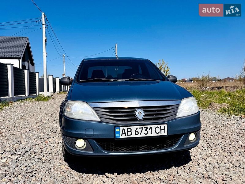 Renault Logan 2011