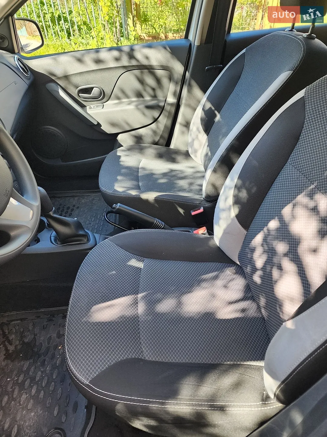 2015 Renault Logan - мініатюра 7