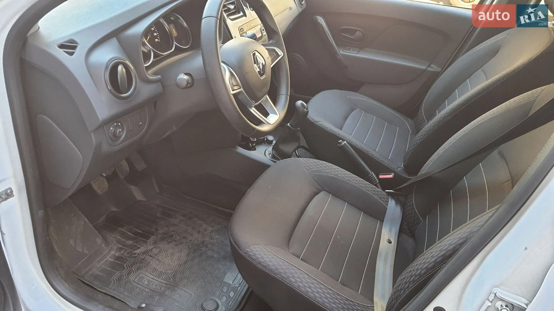 2021 Renault Logan - мініатюра 7