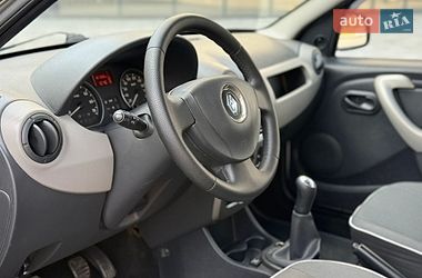 Седан Renault Logan 2011 в Днепре