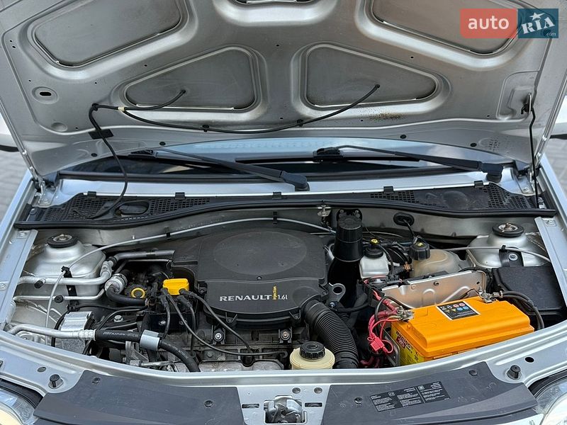 Седан Renault Logan 2011 в Днепре