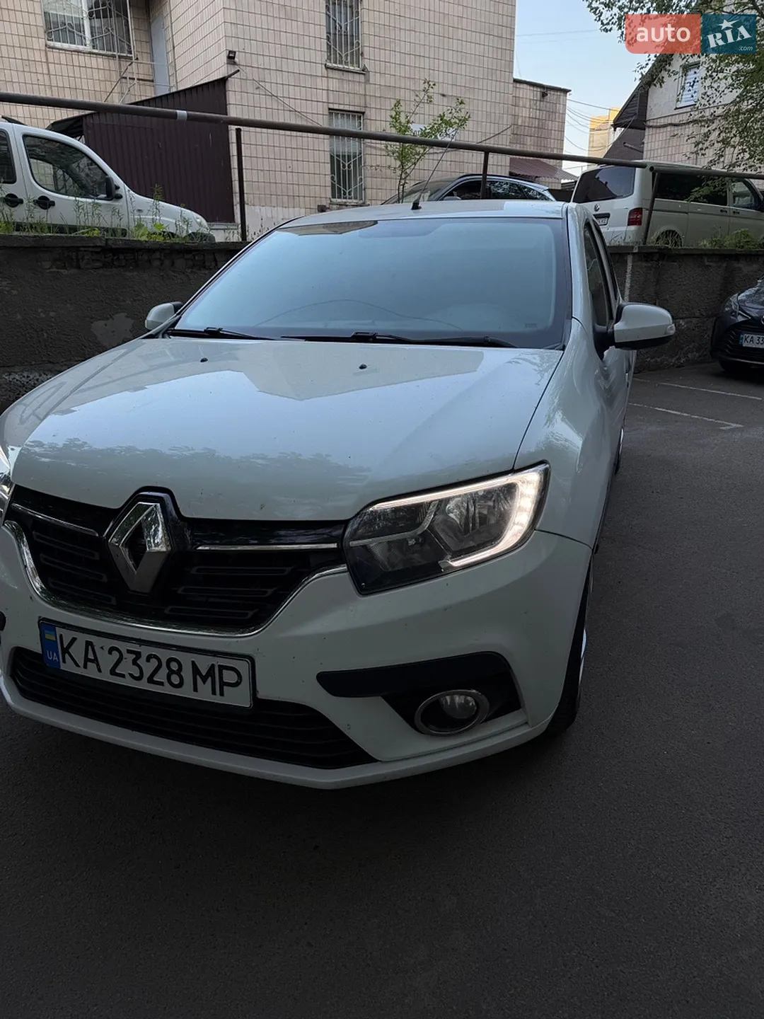 2017 Renault Logan - мініатюра 3