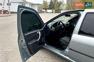 Седан Renault Logan 2010 в Козельщині