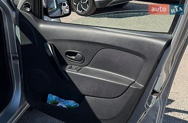Седан Renault Logan 2013 в Кропивницком
