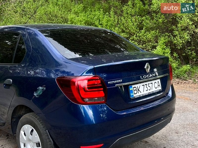 Седан Renault Logan 2017 в Киверцах