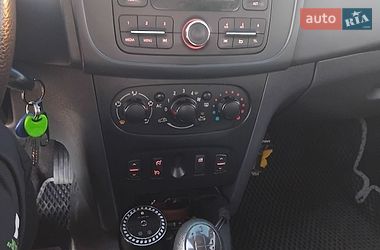 Седан Renault Logan 2014 в Одесі