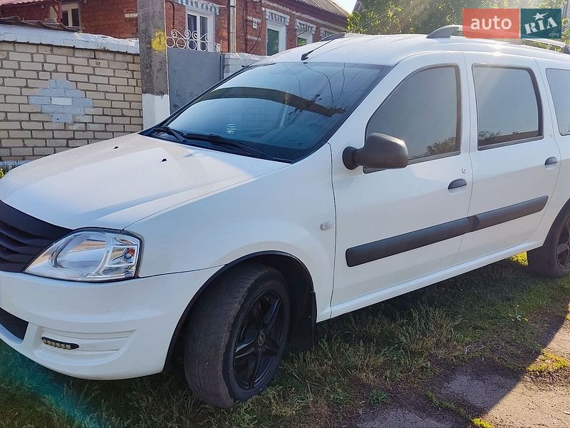 Универсал Renault Logan 2012 в Новой Водолаге