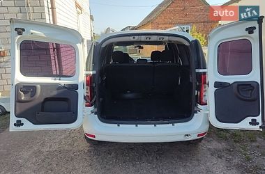 Универсал Renault Logan 2012 в Новой Водолаге