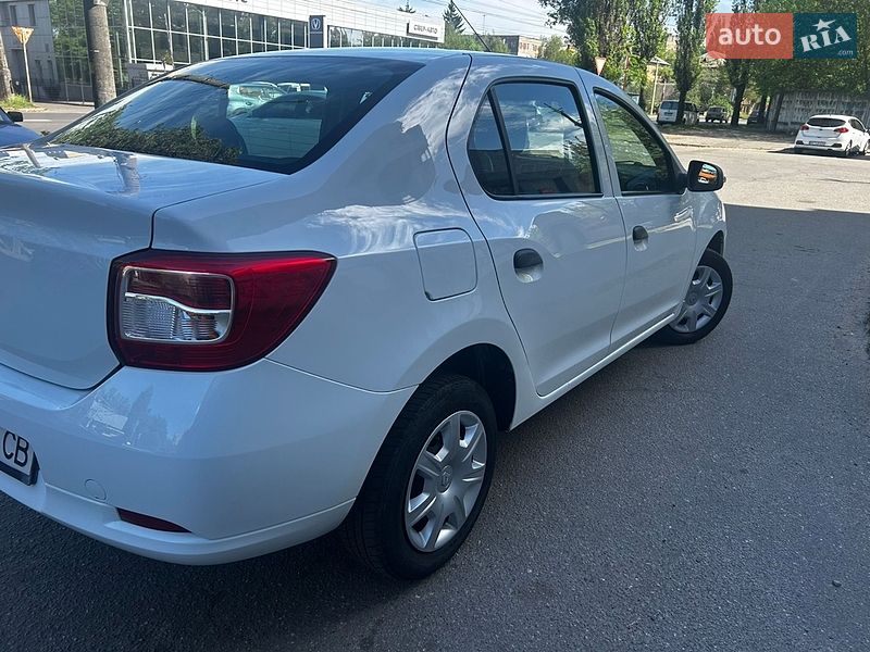 Седан Renault Logan 2014 в Чернигове