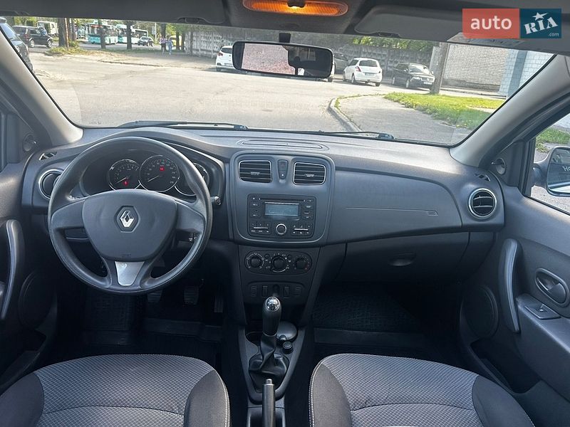 Седан Renault Logan 2014 в Чернигове