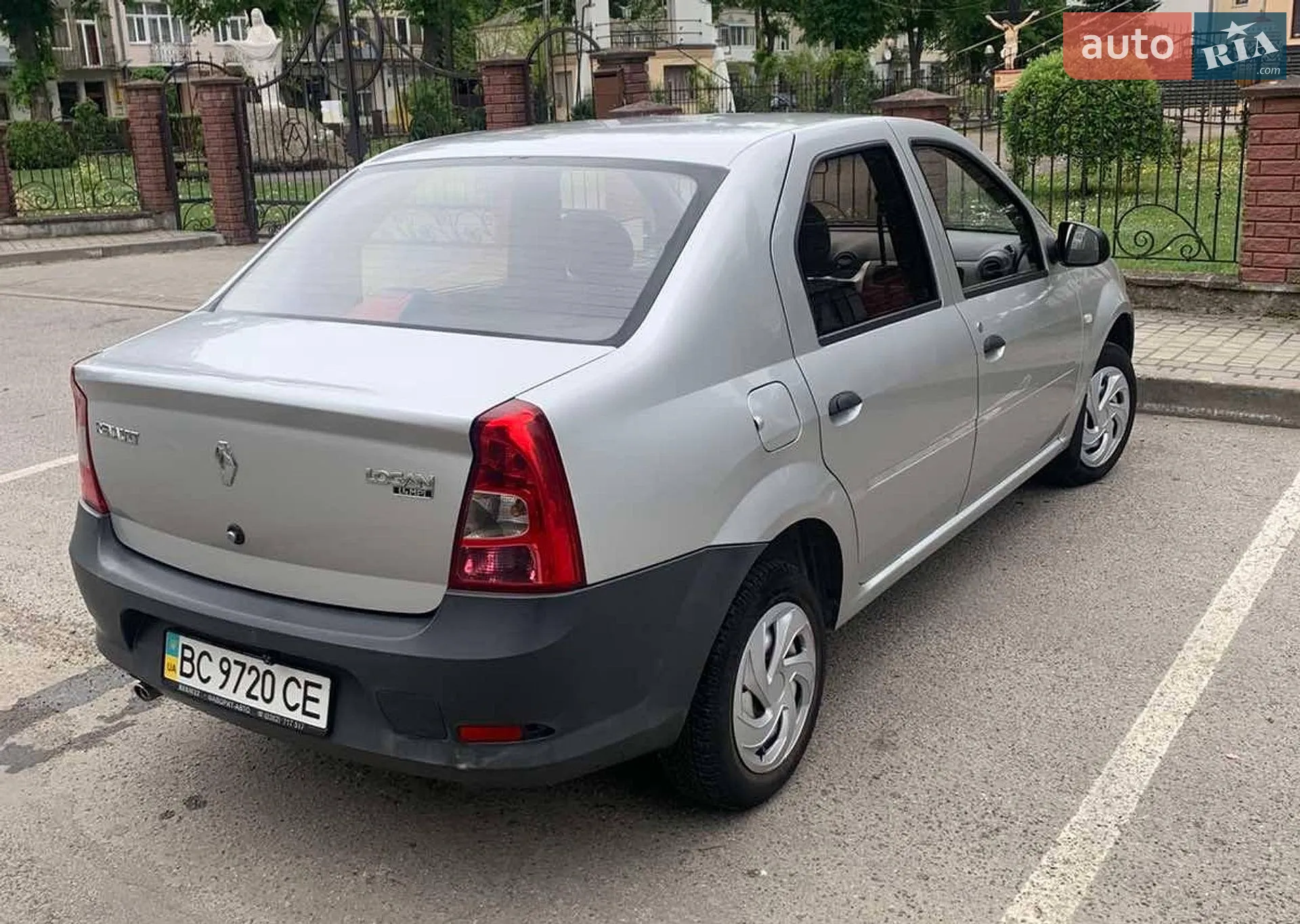 2010 Renault Logan - мініатюра 5