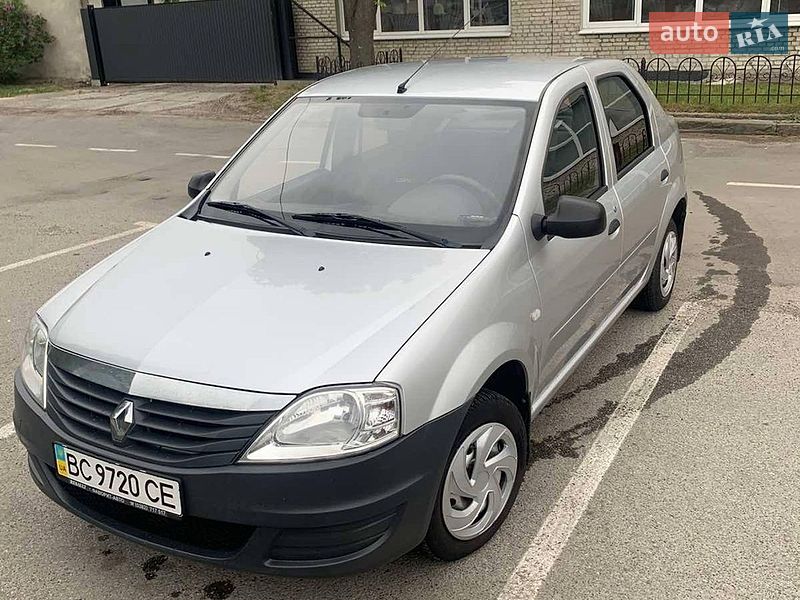 Renault Logan 2010