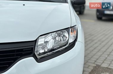 Седан Renault Logan 2014 в Черновцах