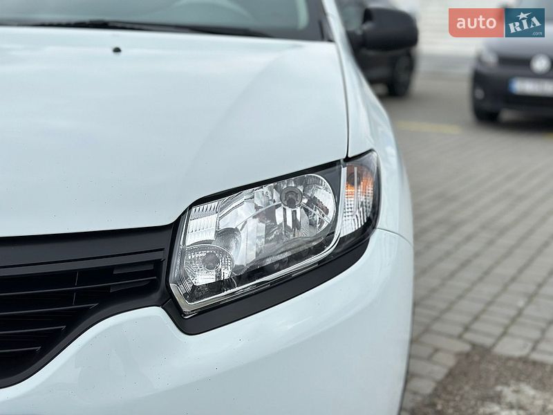 Седан Renault Logan 2014 в Черновцах