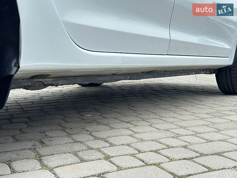 Седан Renault Logan 2014 в Черновцах