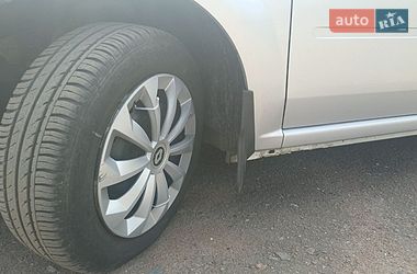Седан Renault Logan 2013 в Чернігові