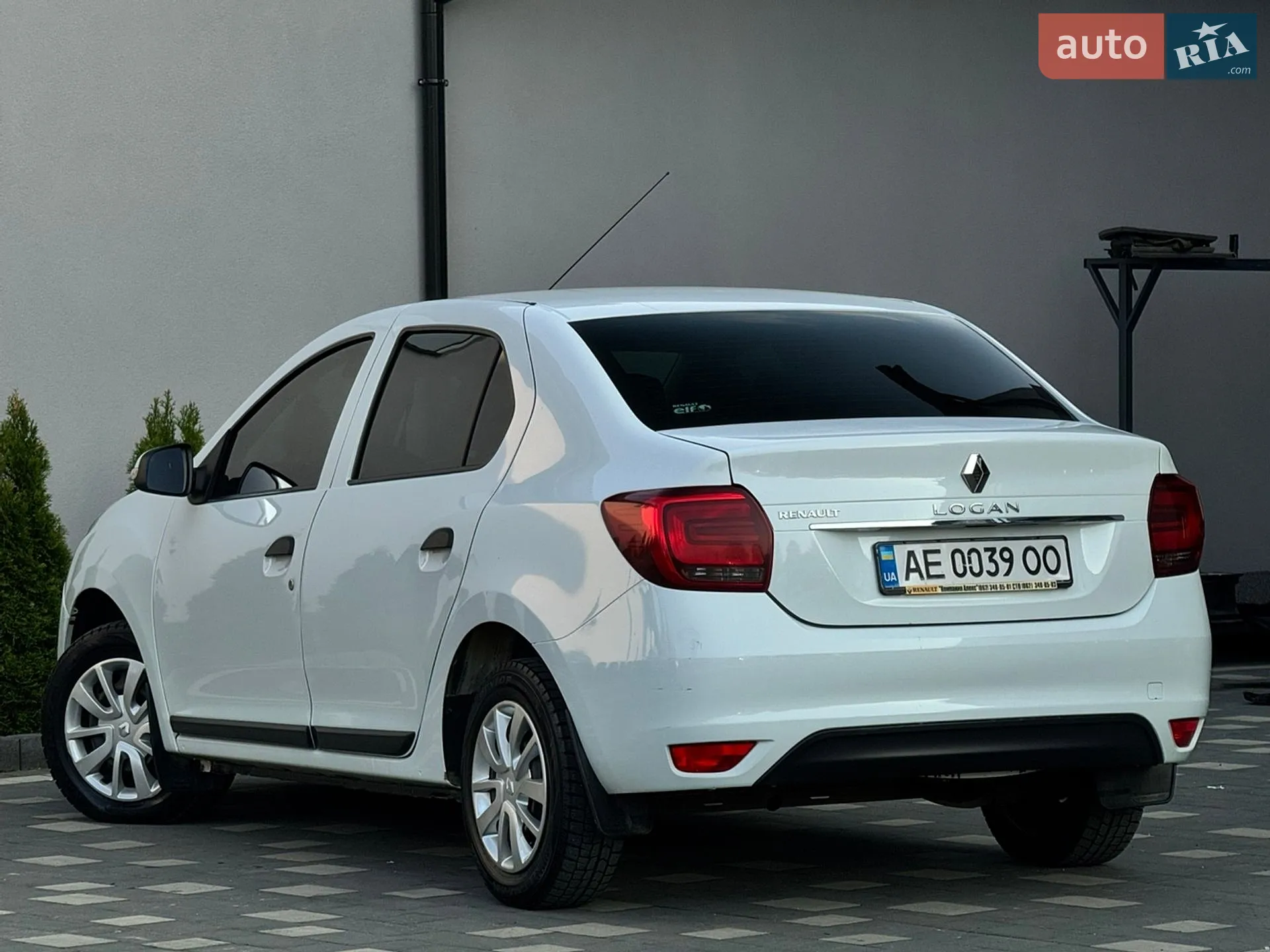 2017 Renault Logan - мініатюра 22
