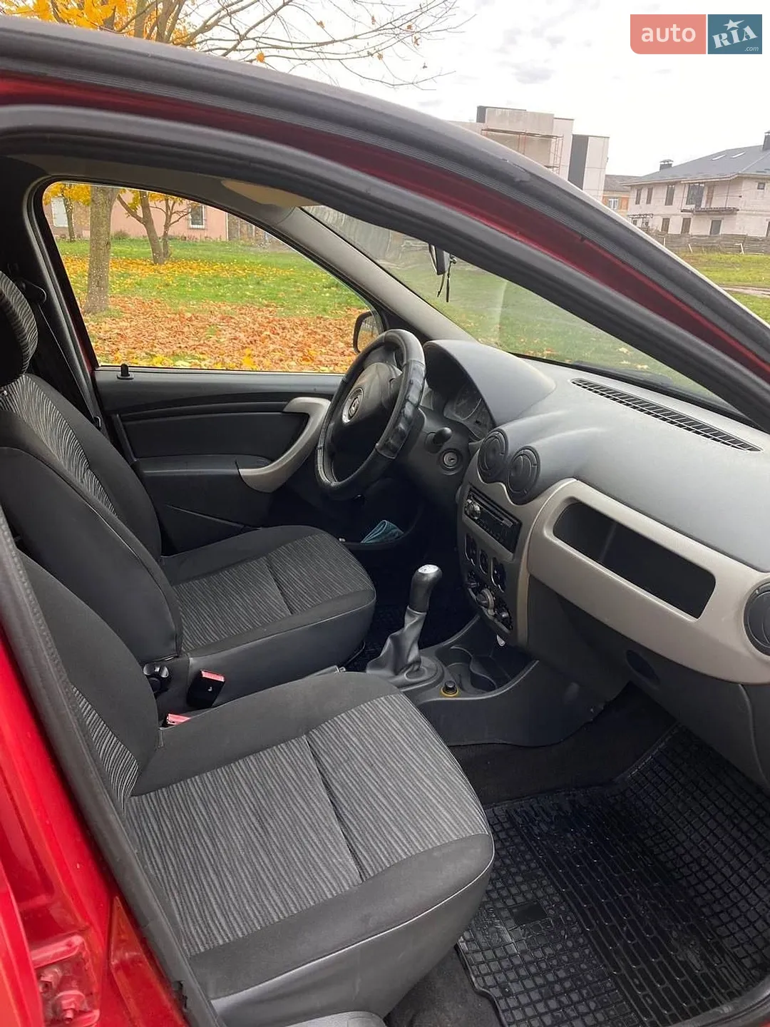 2010 Renault Logan - мініатюра 4
