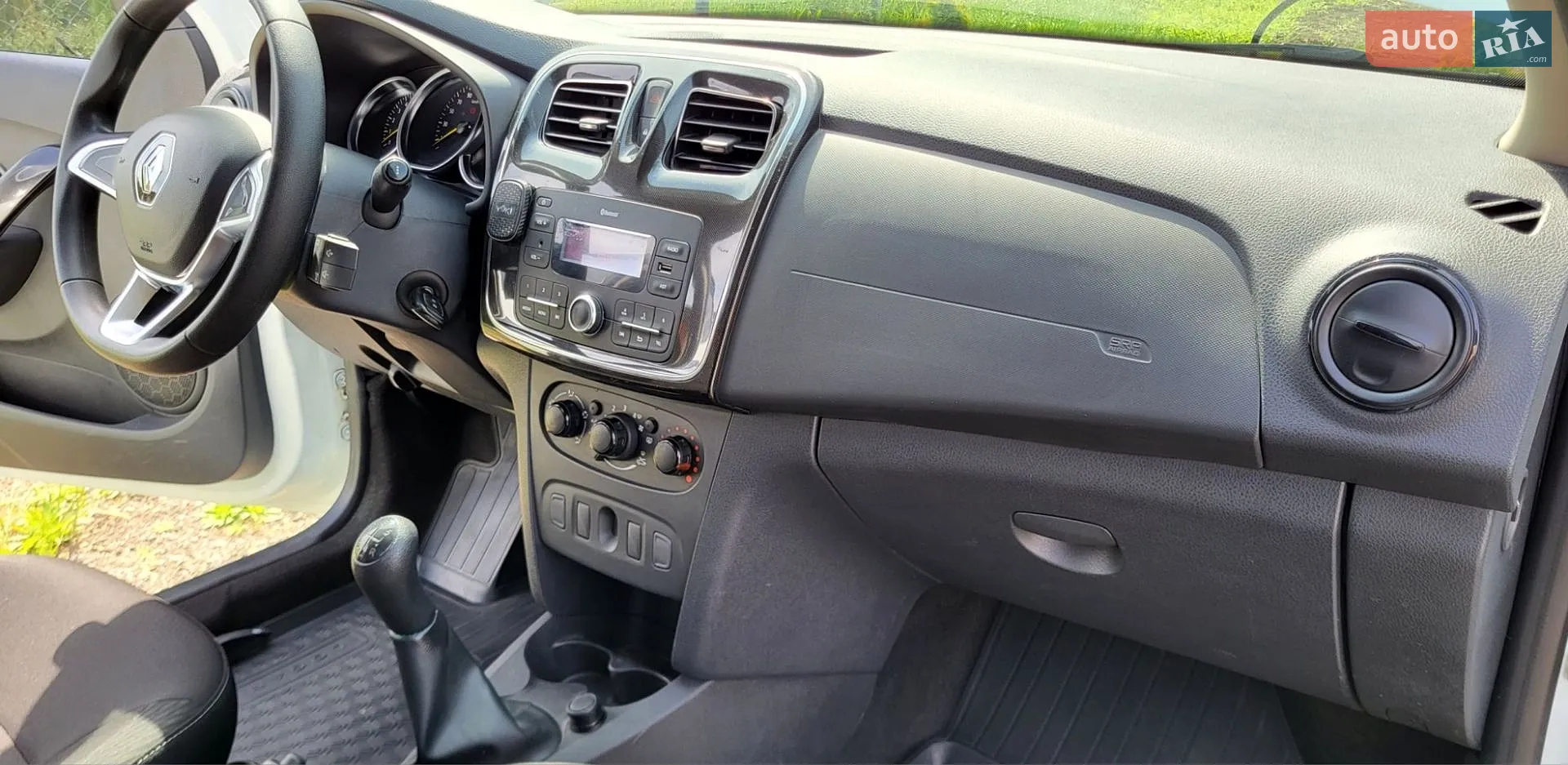 2020 Renault Logan - мініатюра 10