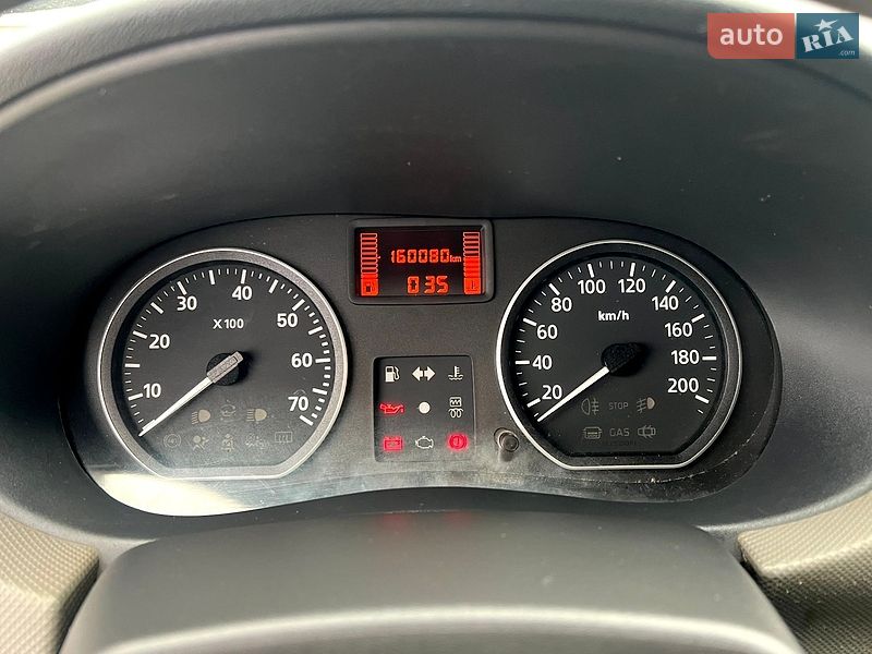 Седан Renault Logan 2010 в Кременчуці фото 28 Седан Renault Logan 2010 в Кременчуці