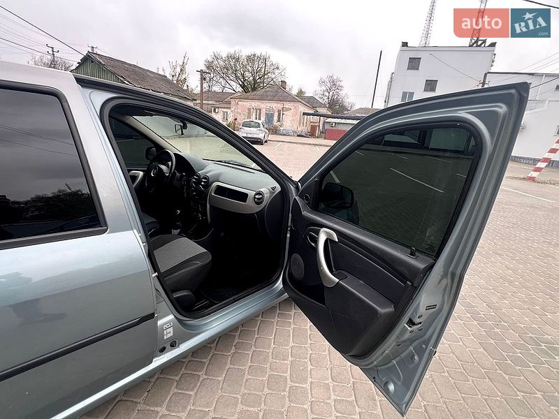 Седан Renault Logan 2010 в Кременчуці фото 37 Седан Renault Logan 2010 в Кременчуці