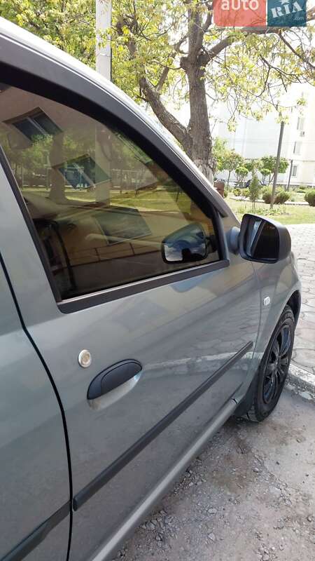 Седан Renault Logan 2010 в Кам'янець-Подільському