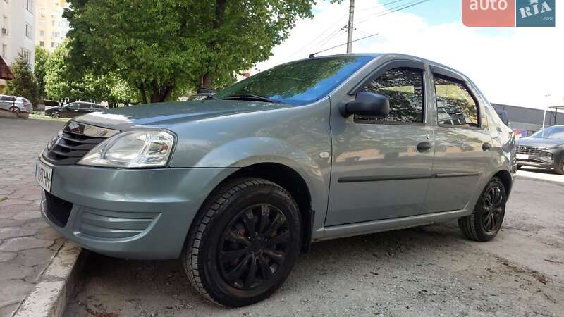 Седан Renault Logan 2010 в Кам'янець-Подільському
