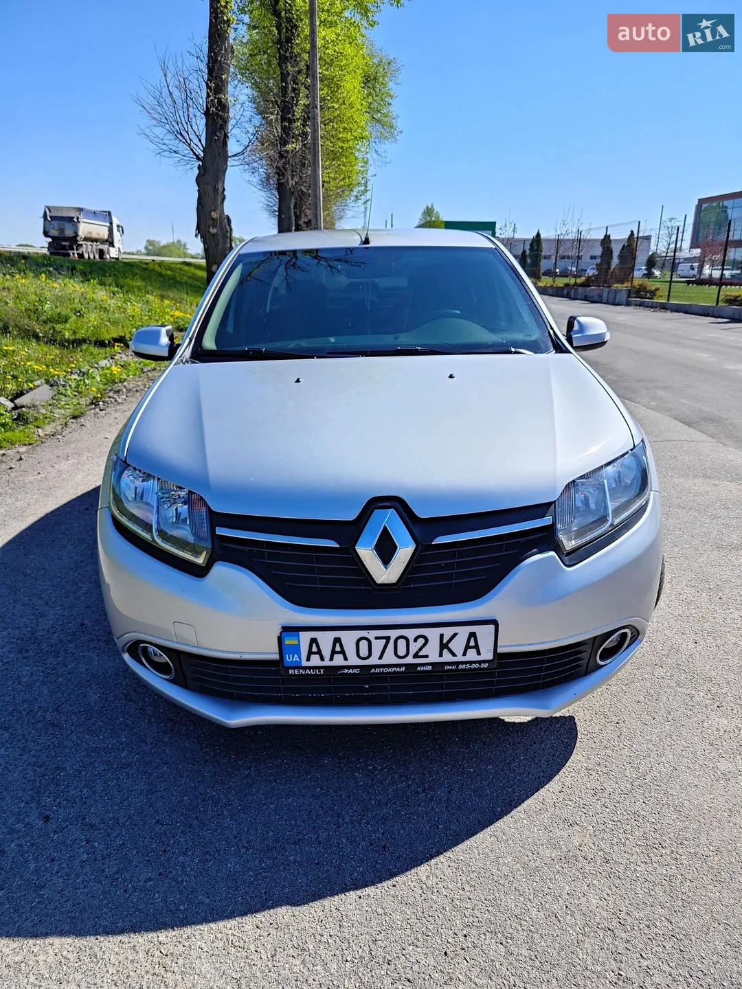 2015 Renault Logan - мініатюра 6
