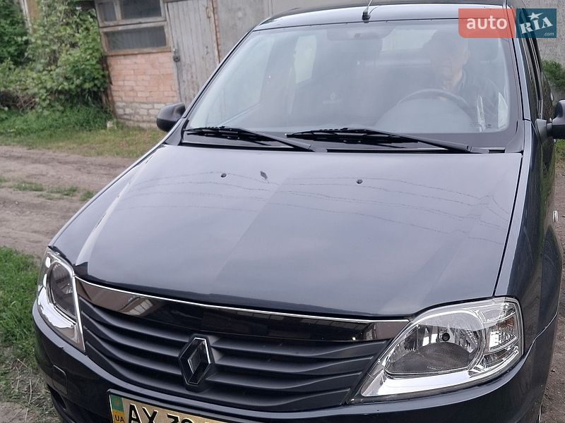 Renault Logan 2012