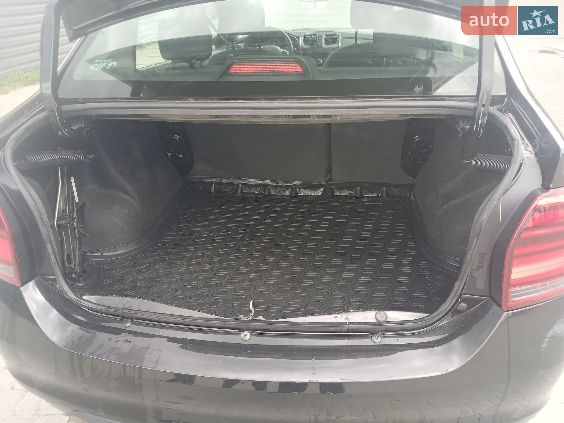 2019 Renault Logan - мініатюра 12