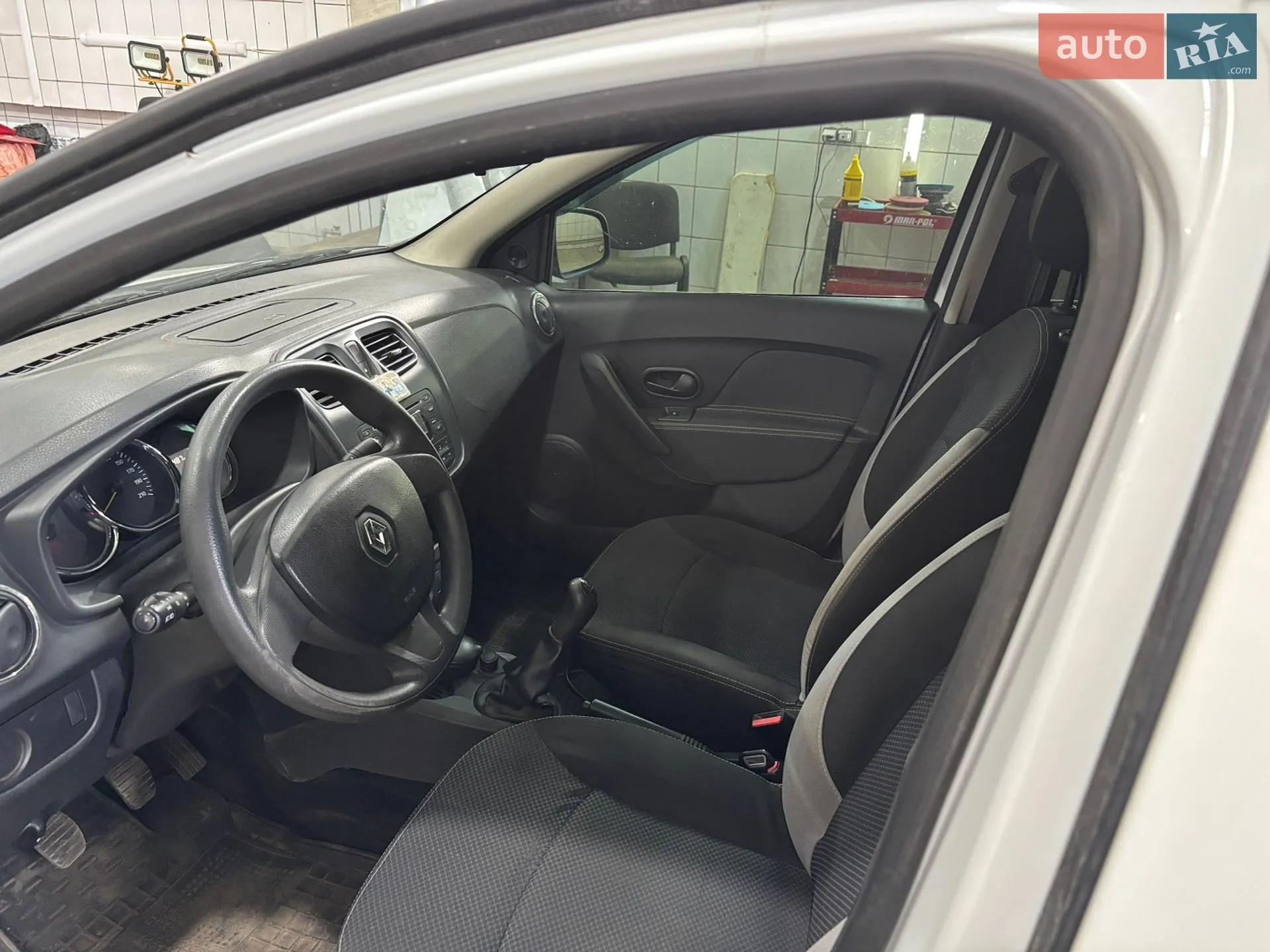 2013 Renault Logan - мініатюра 5