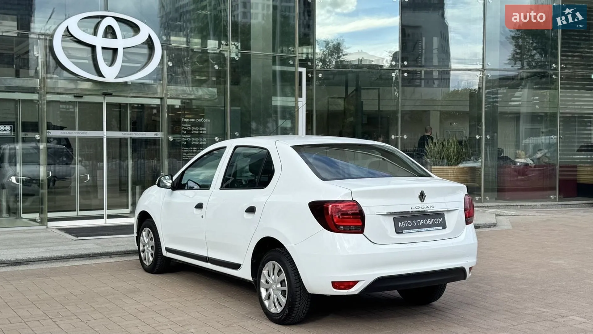 2021 Renault Logan - мініатюра 2