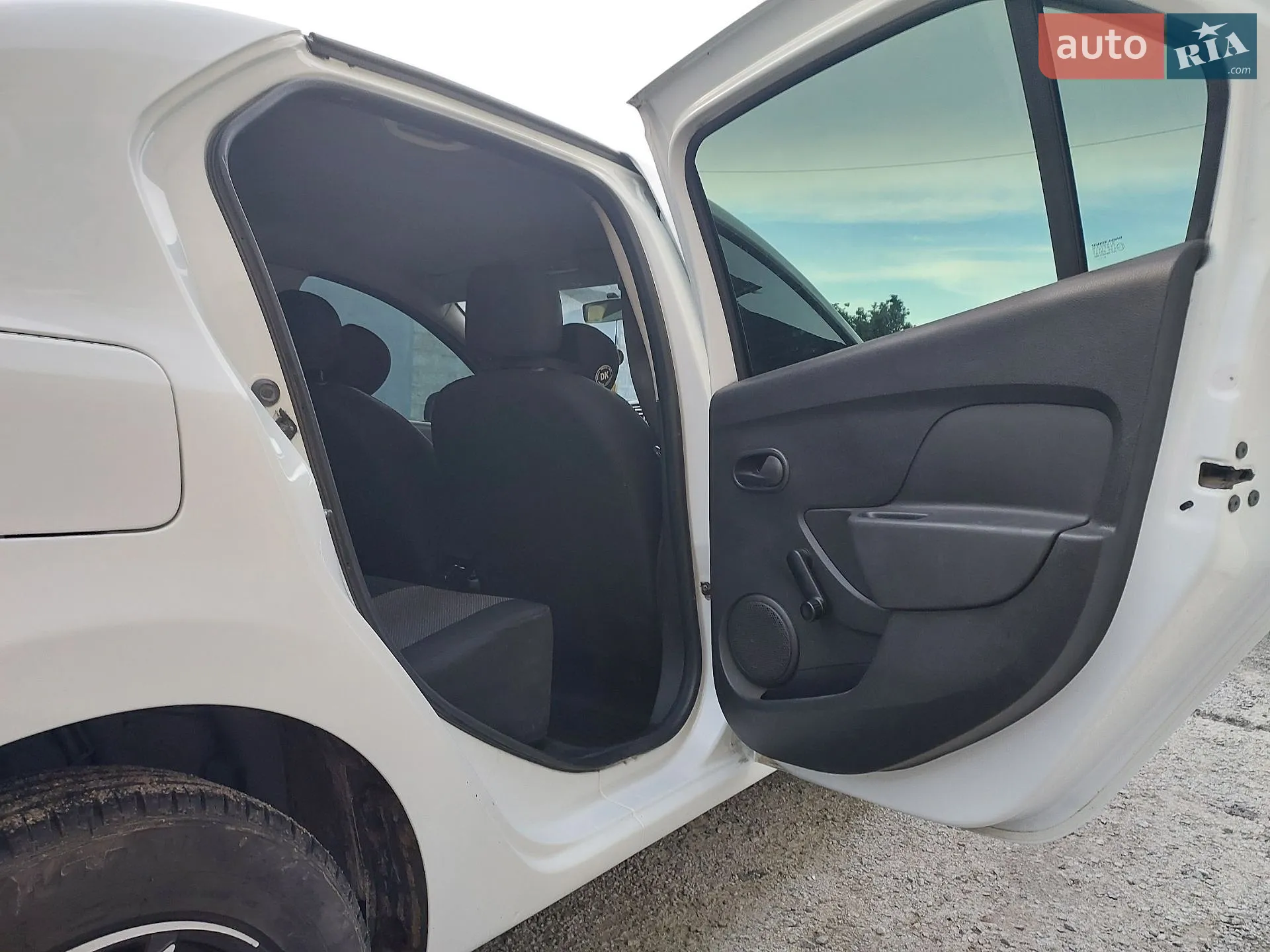 2019 Renault Logan - мініатюра 10
