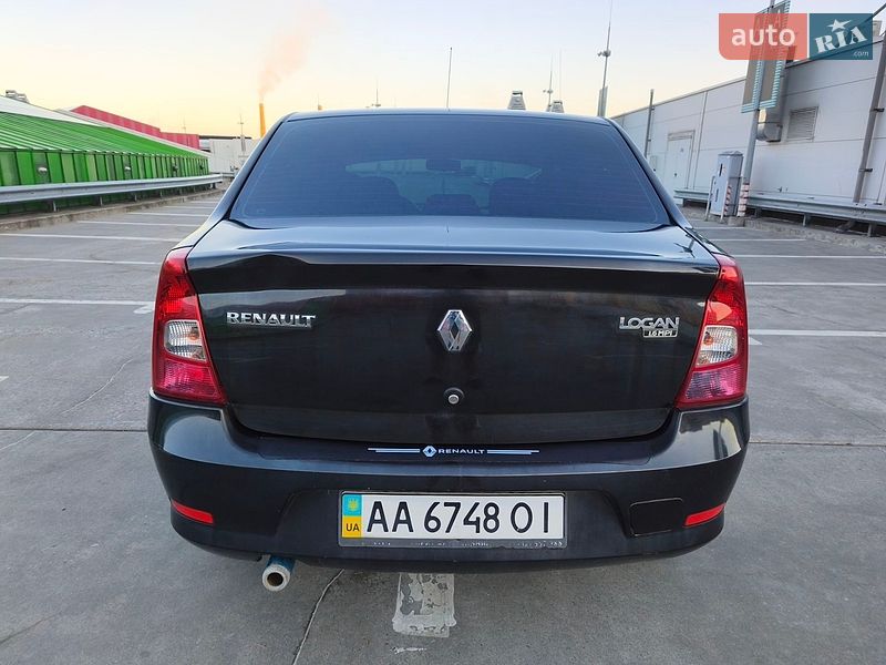 Седан Renault Logan 2012 в Киеве