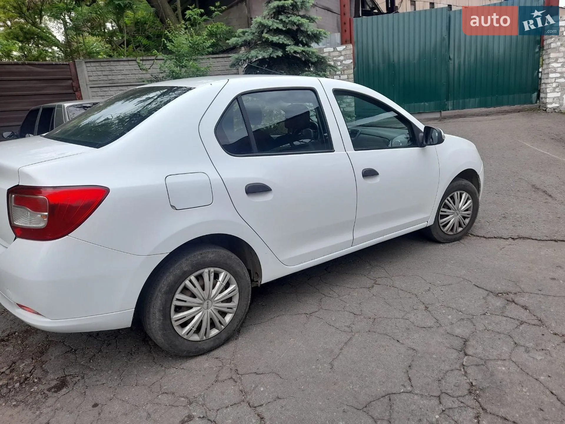 2014 Renault Logan - мініатюра 3