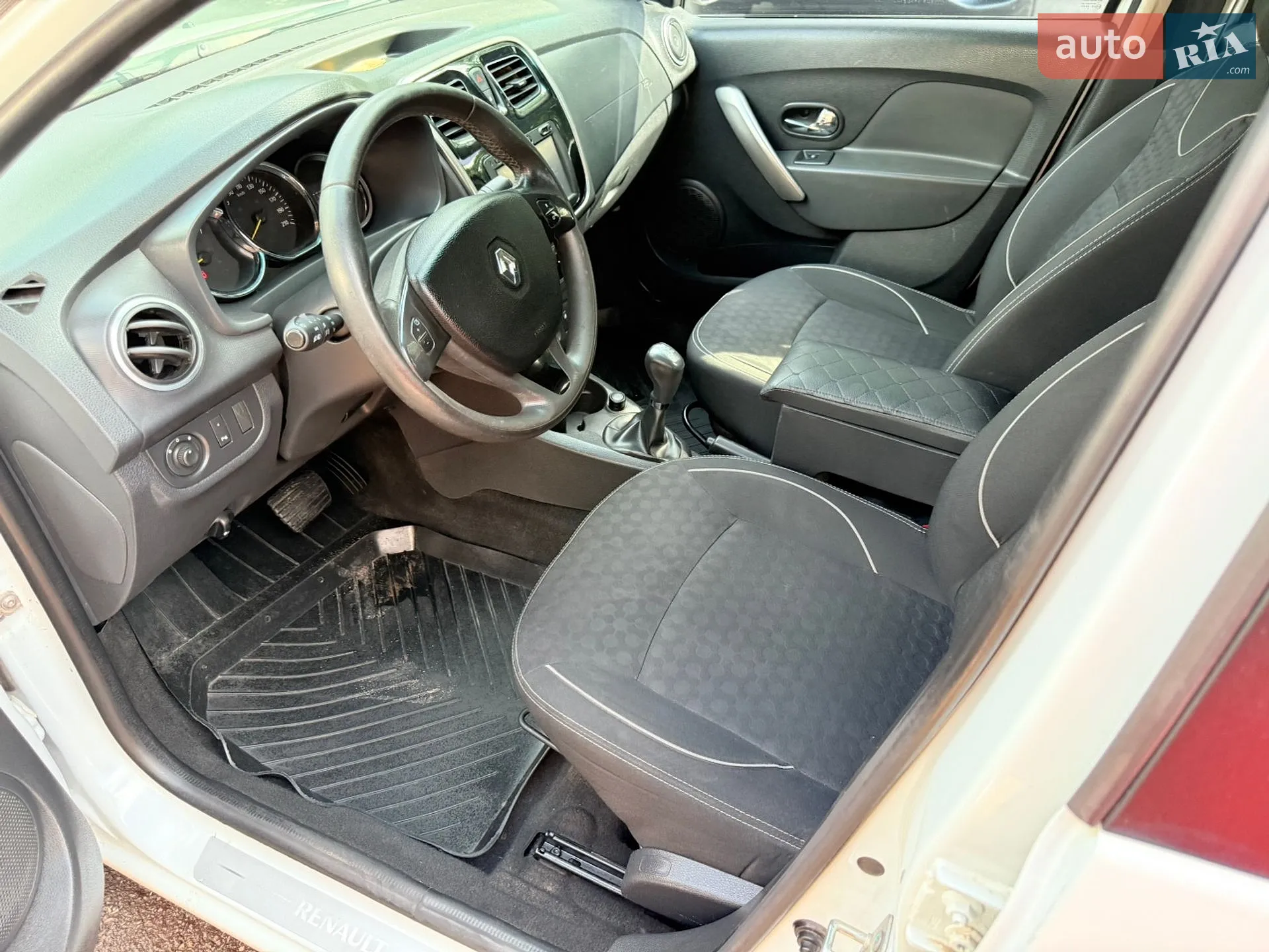 2016 Renault Logan - мініатюра 19