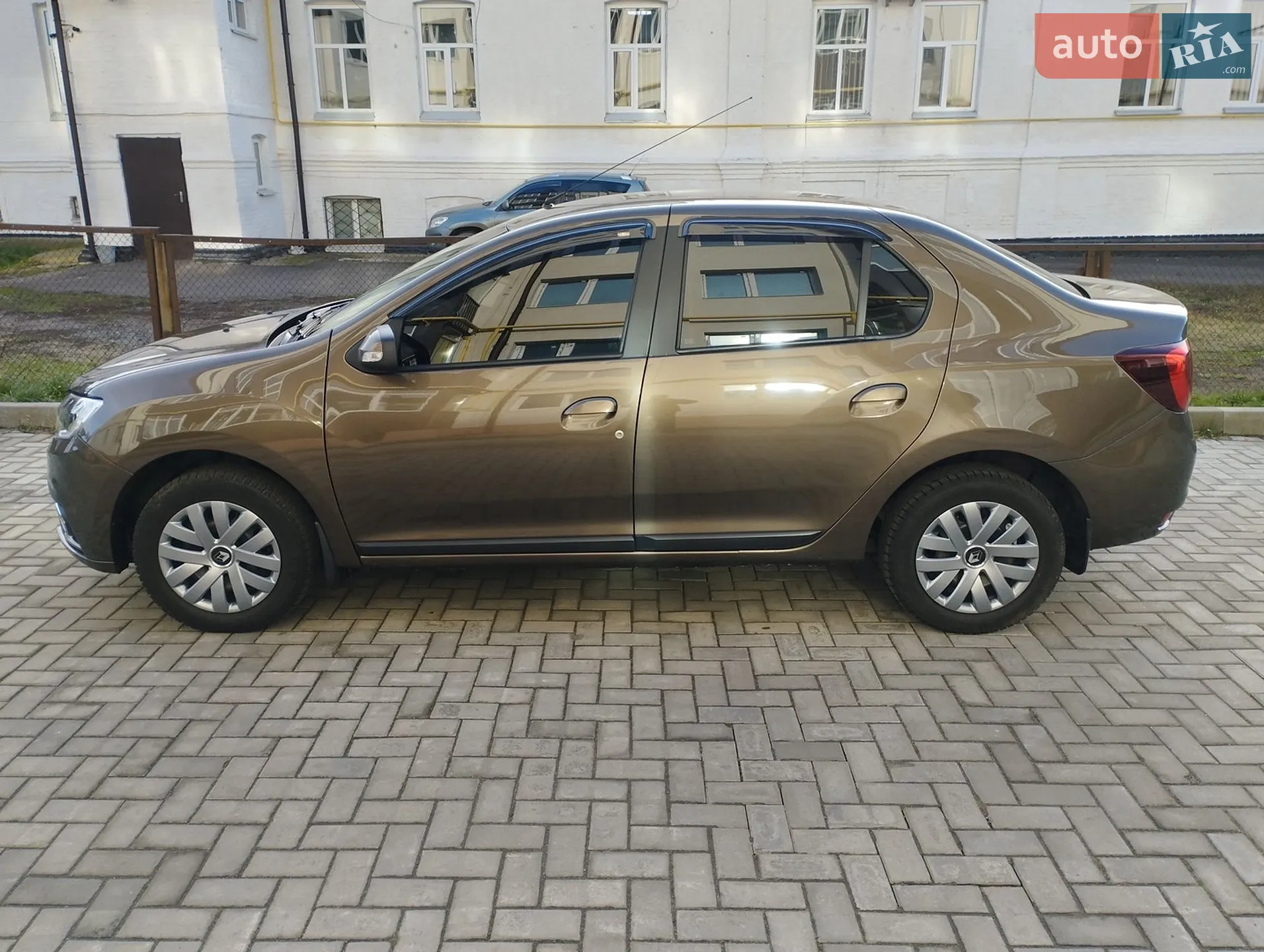 2020 Renault Logan - мініатюра 11