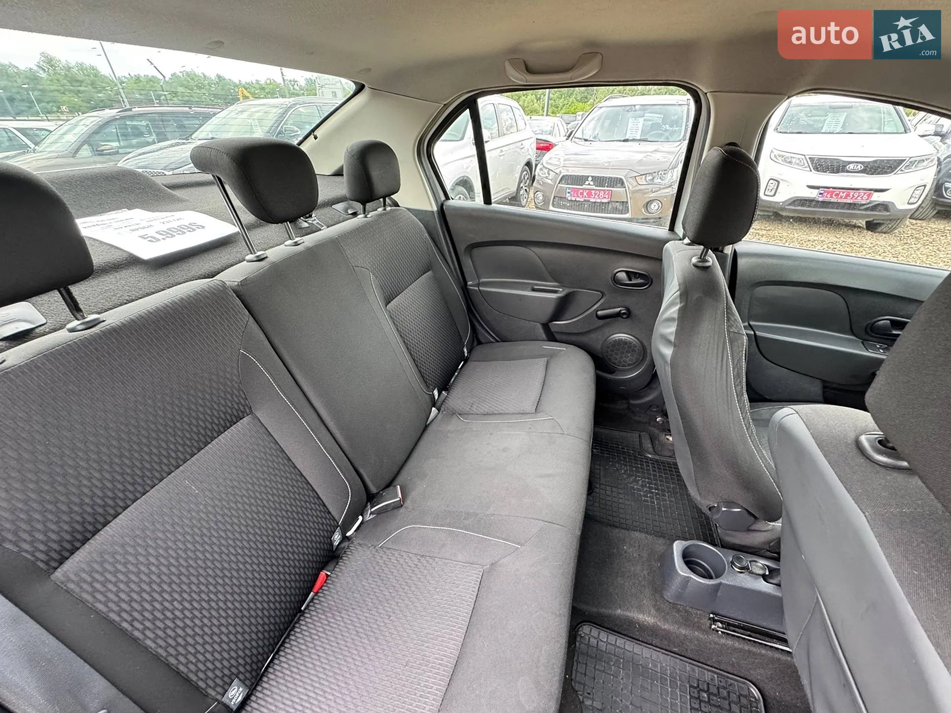 2019 Renault Logan - мініатюра 38