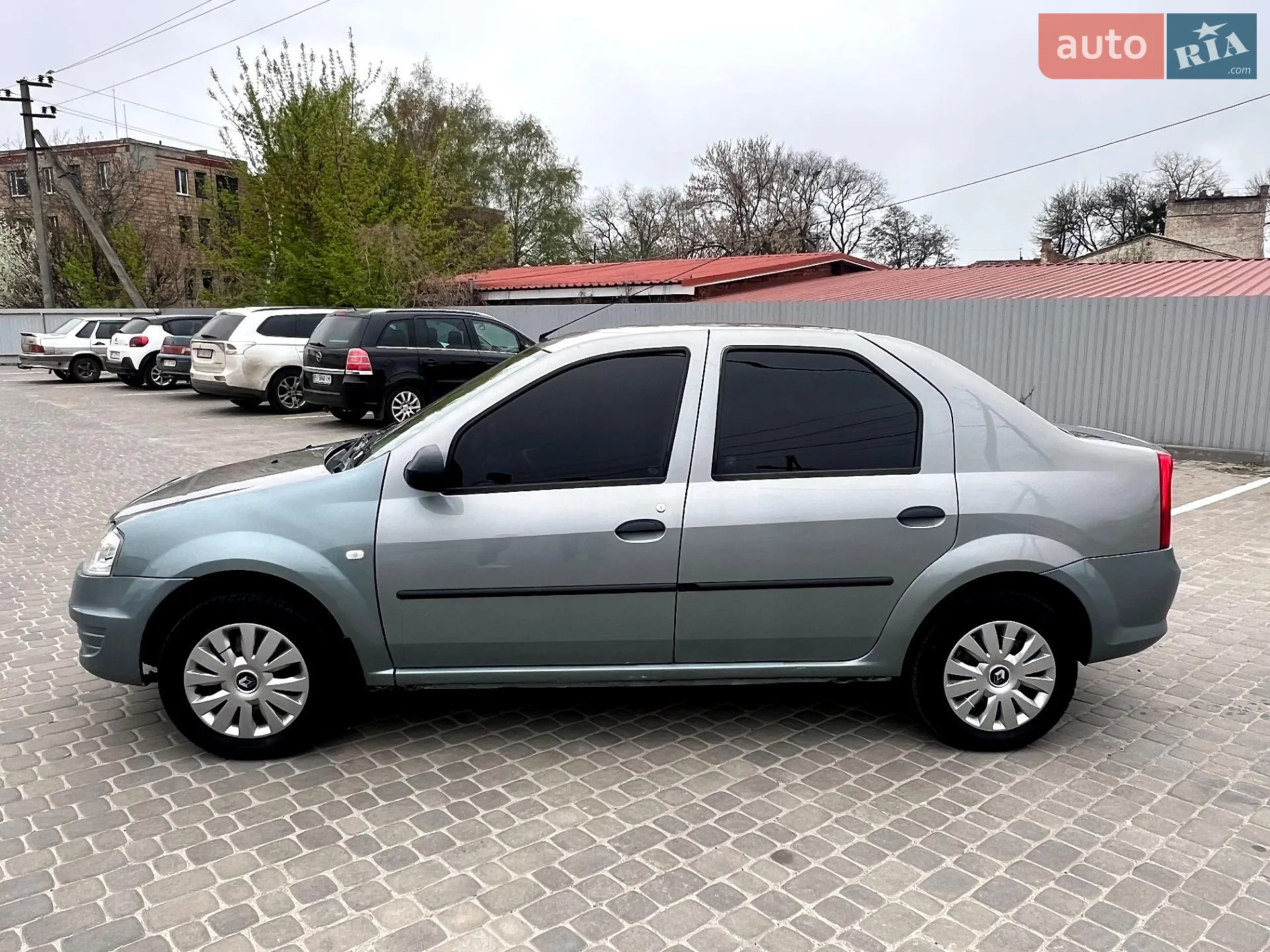 2010 Renault Logan - мініатюра 6