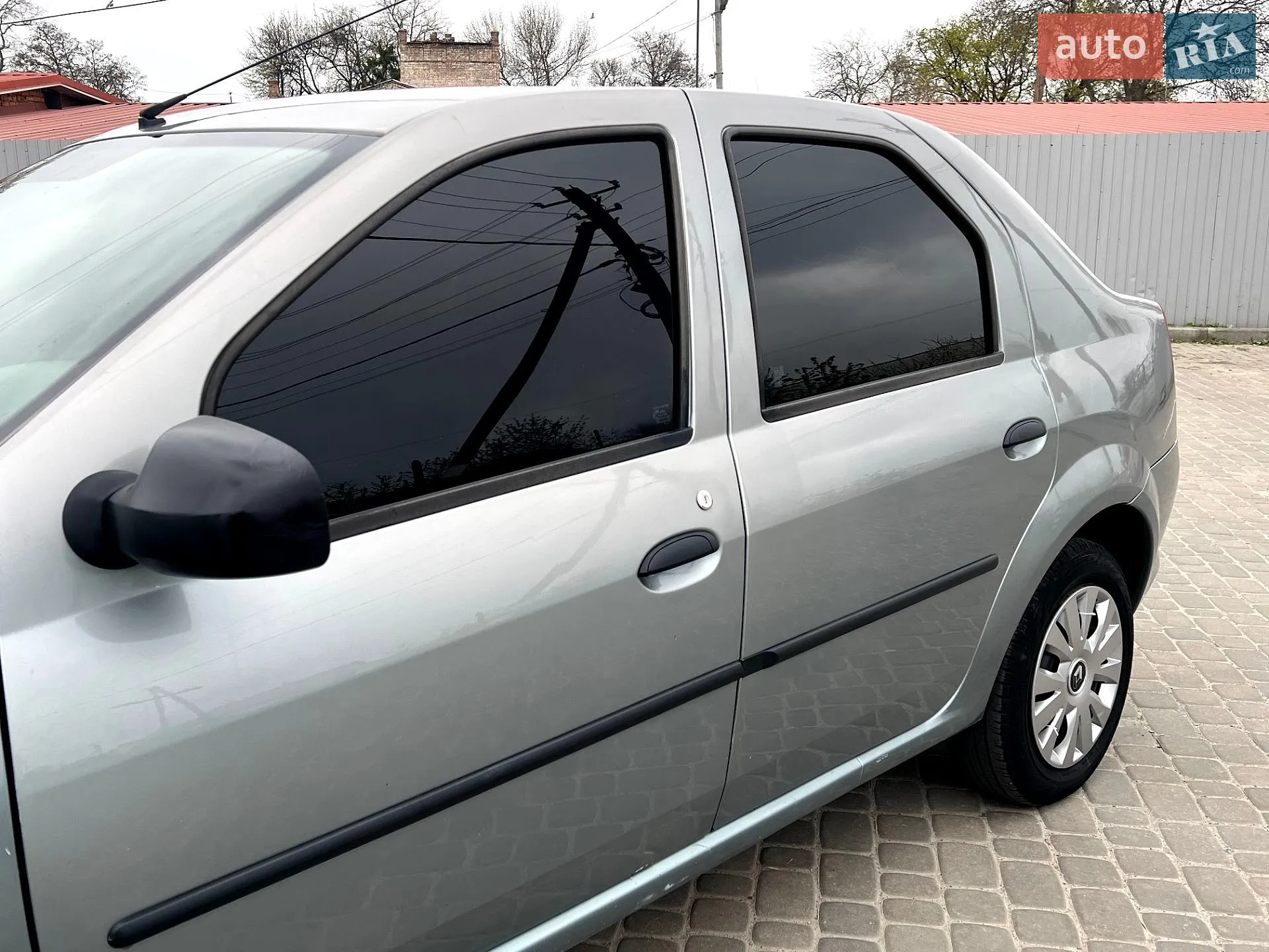 2010 Renault Logan - мініатюра 13