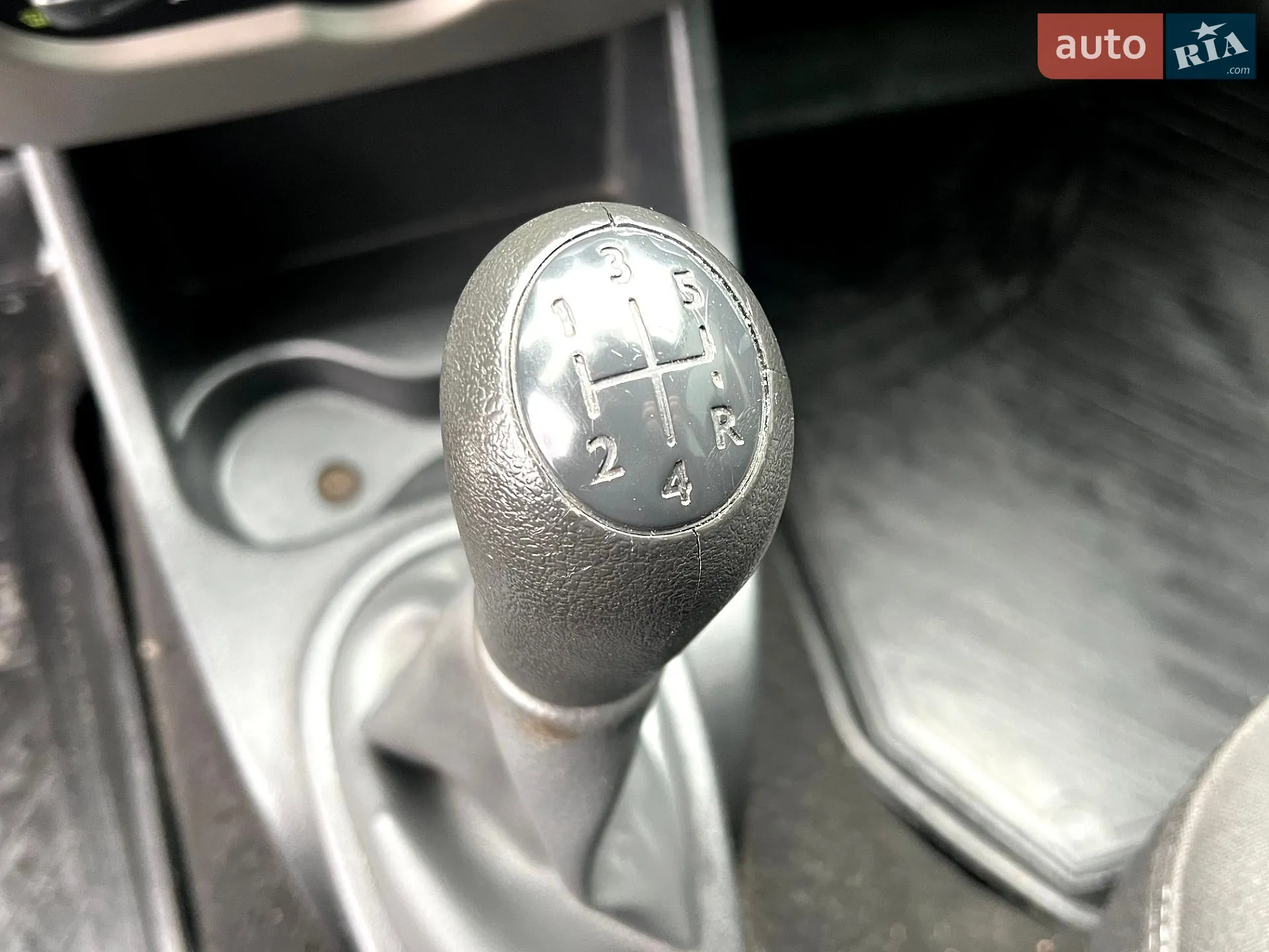 2010 Renault Logan - мініатюра 27