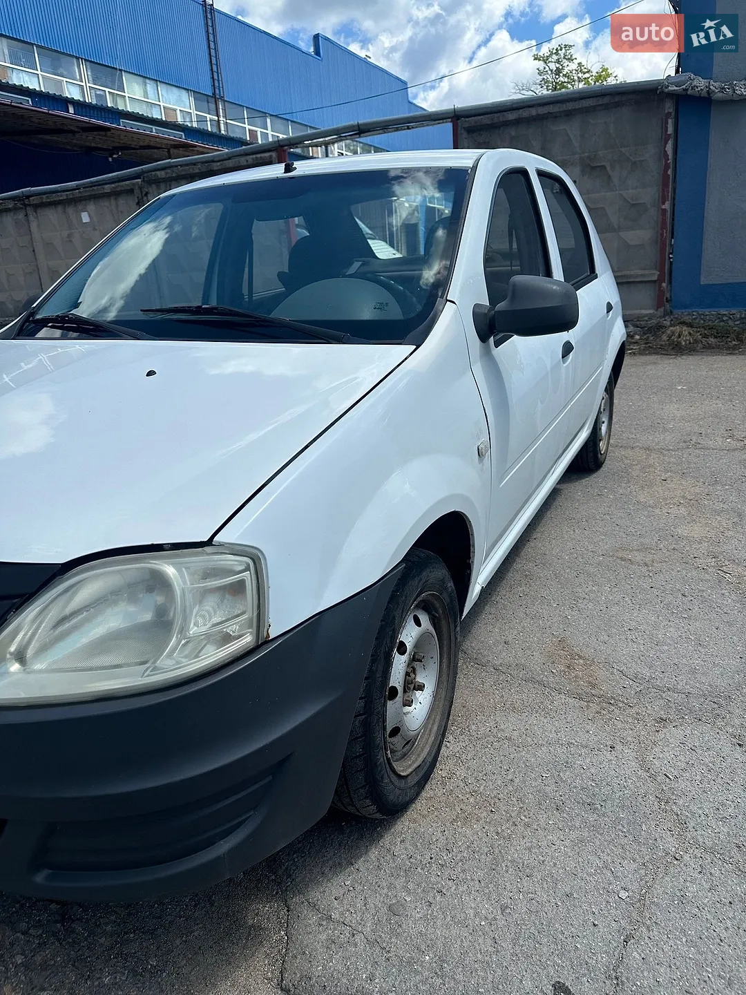 2011 Renault Logan - мініатюра 3