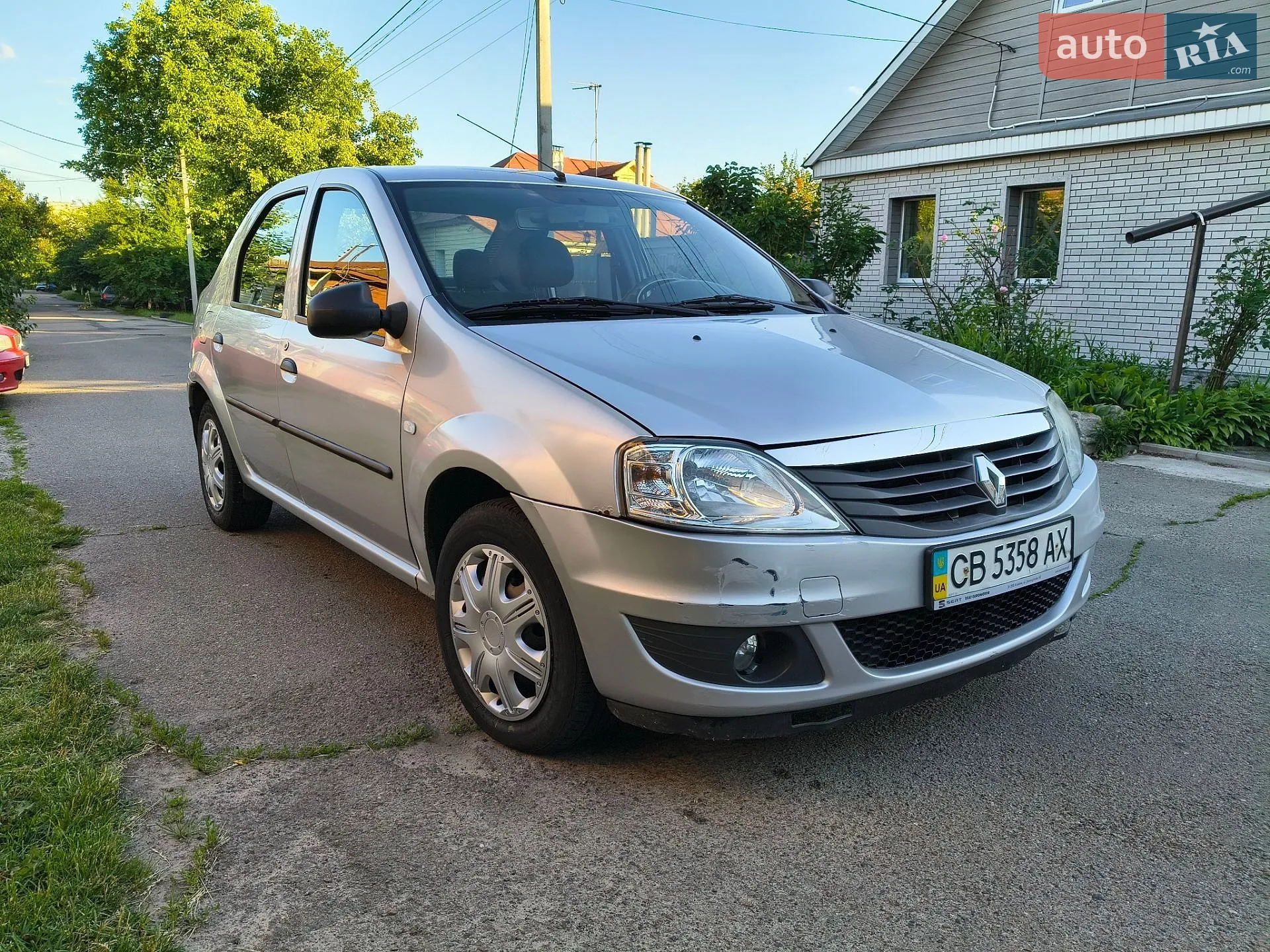 2011 Renault Logan - мініатюра 2