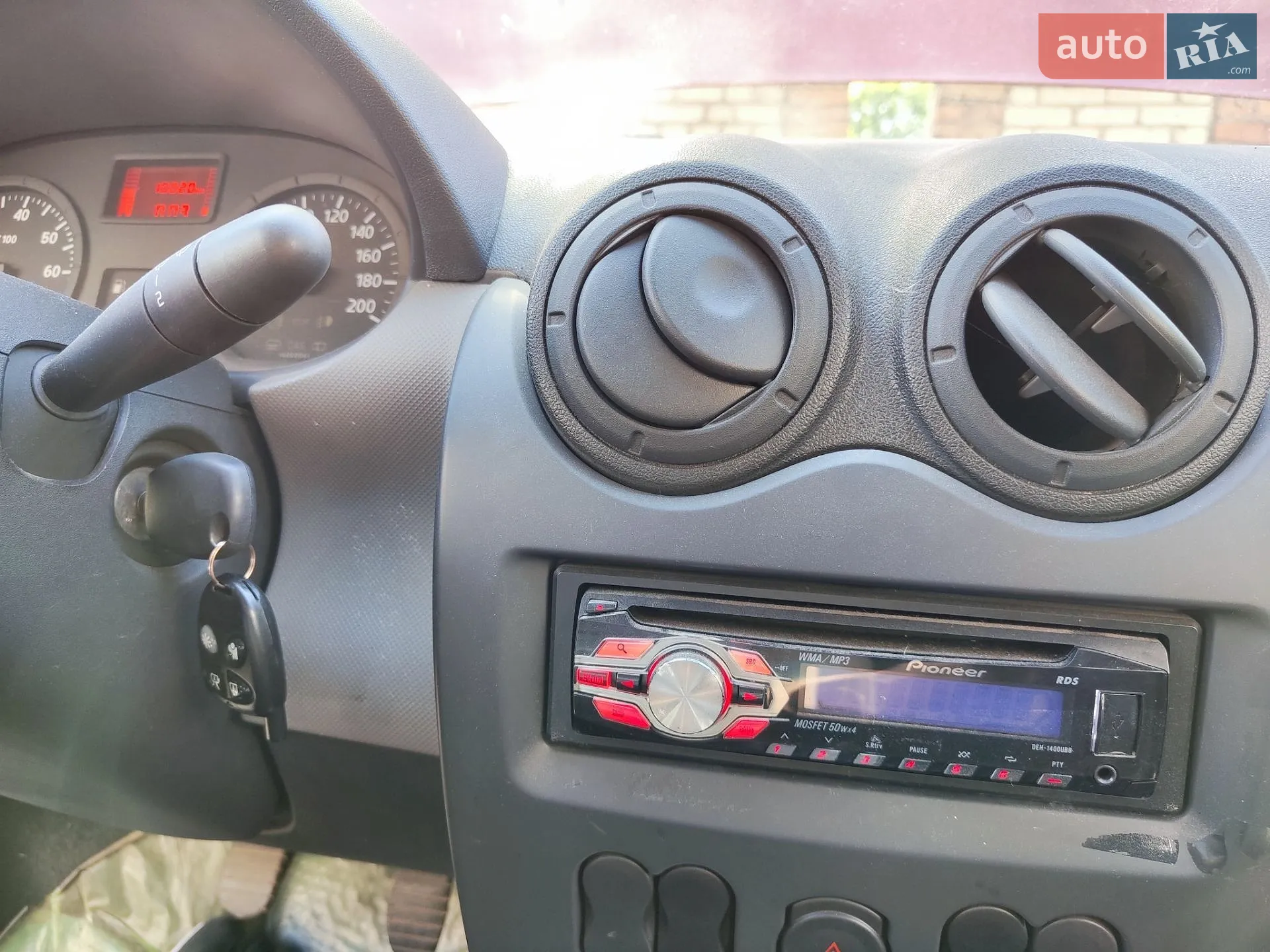 2012 Renault Logan - мініатюра 7