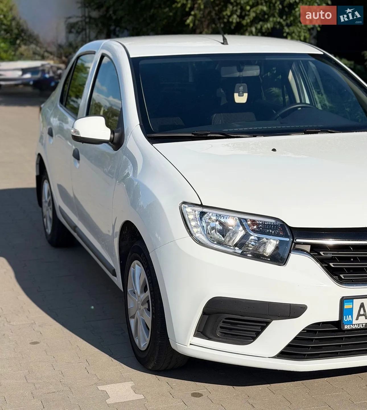 2021 Renault Logan - мініатюра 2