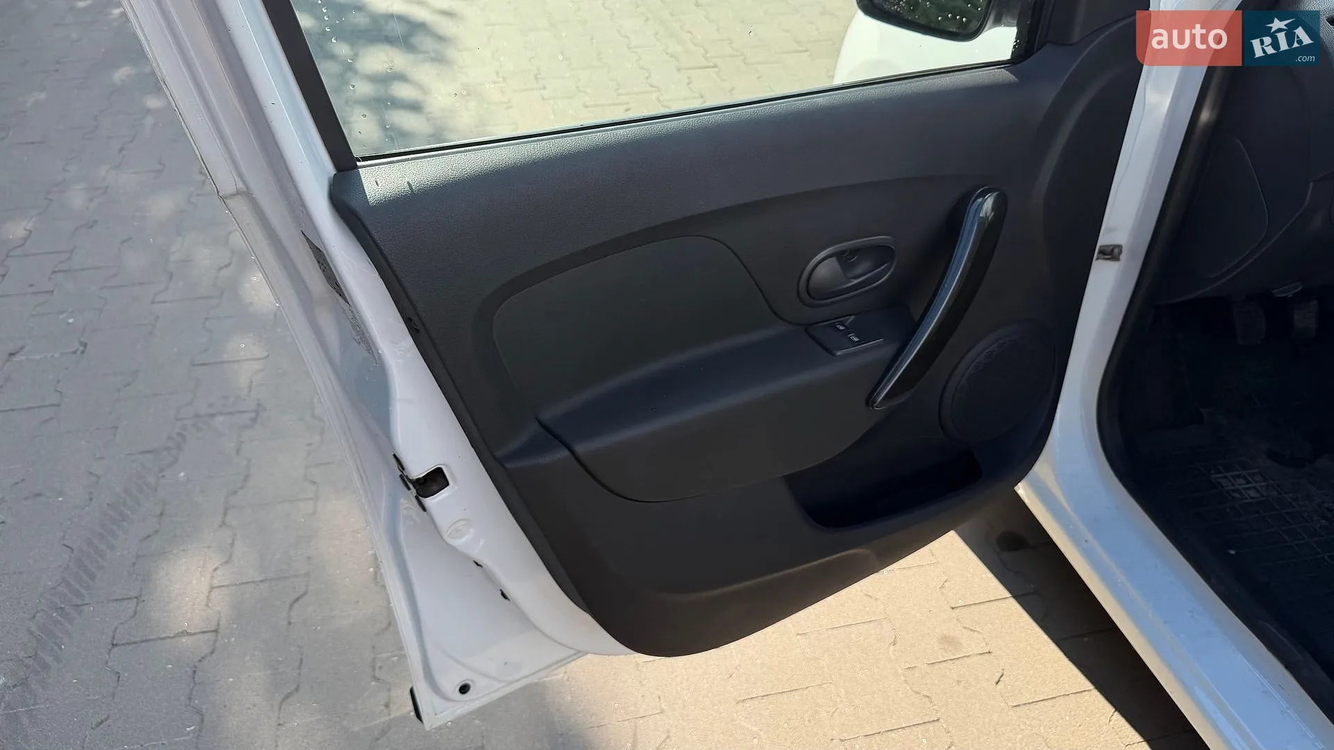 2021 Renault Logan - мініатюра 12