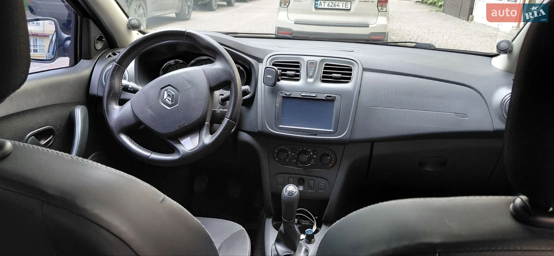 2013 Renault Logan - мініатюра 24